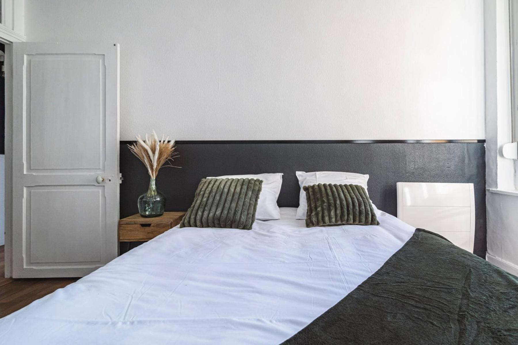 ריימס Le Cosy - Charmant 2 Chambres - Hyper Centre מראה חיצוני תמונה